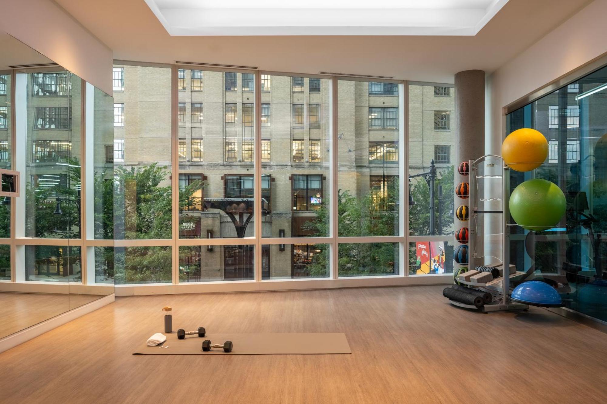 Sonder By Marriott Bonvoy Pierce Boston Apartments Fenway מראה חיצוני תמונה
